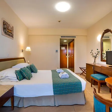 Hotel Aquamare & 4*